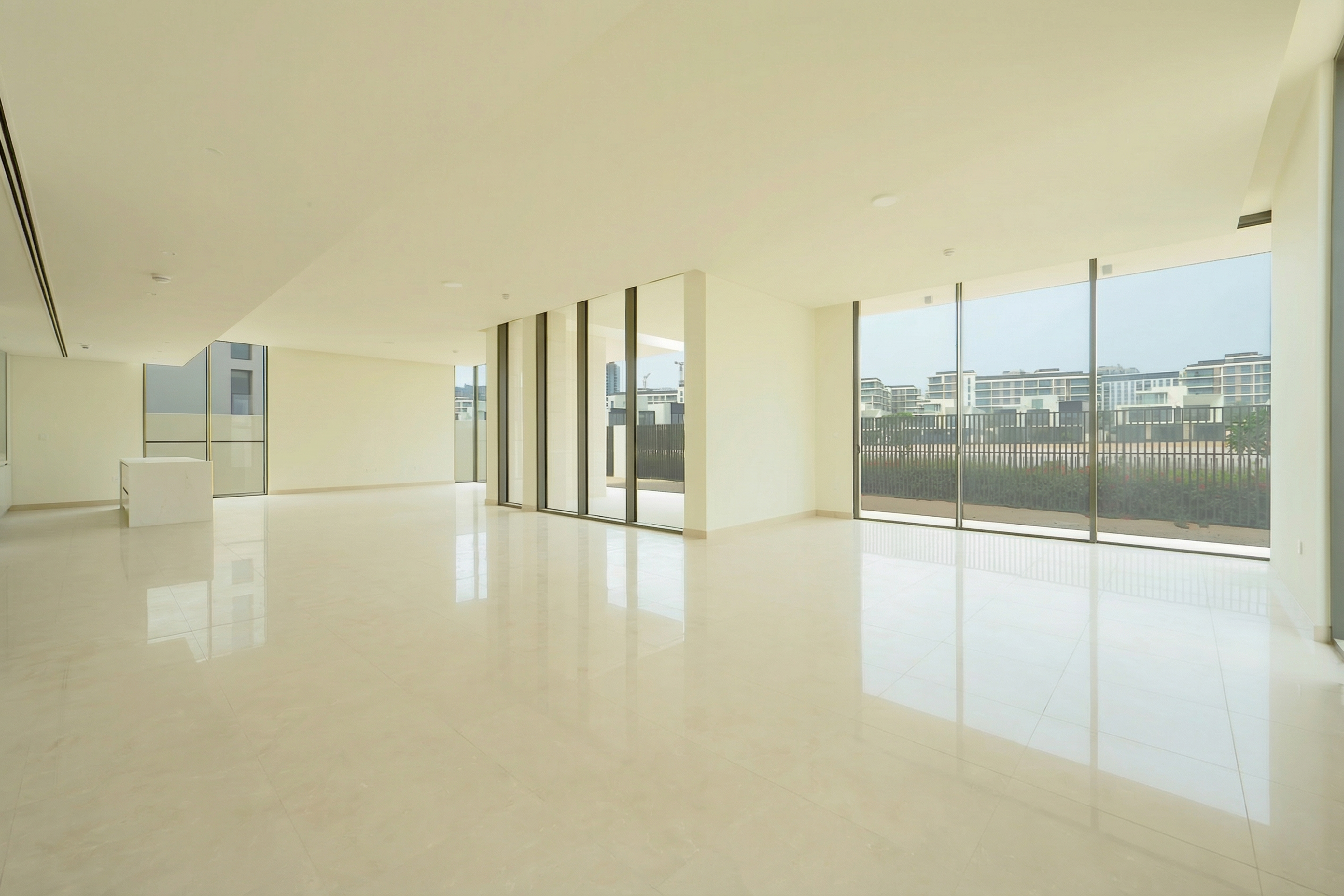 5 Bedrooms Villa in Address Hillcrest