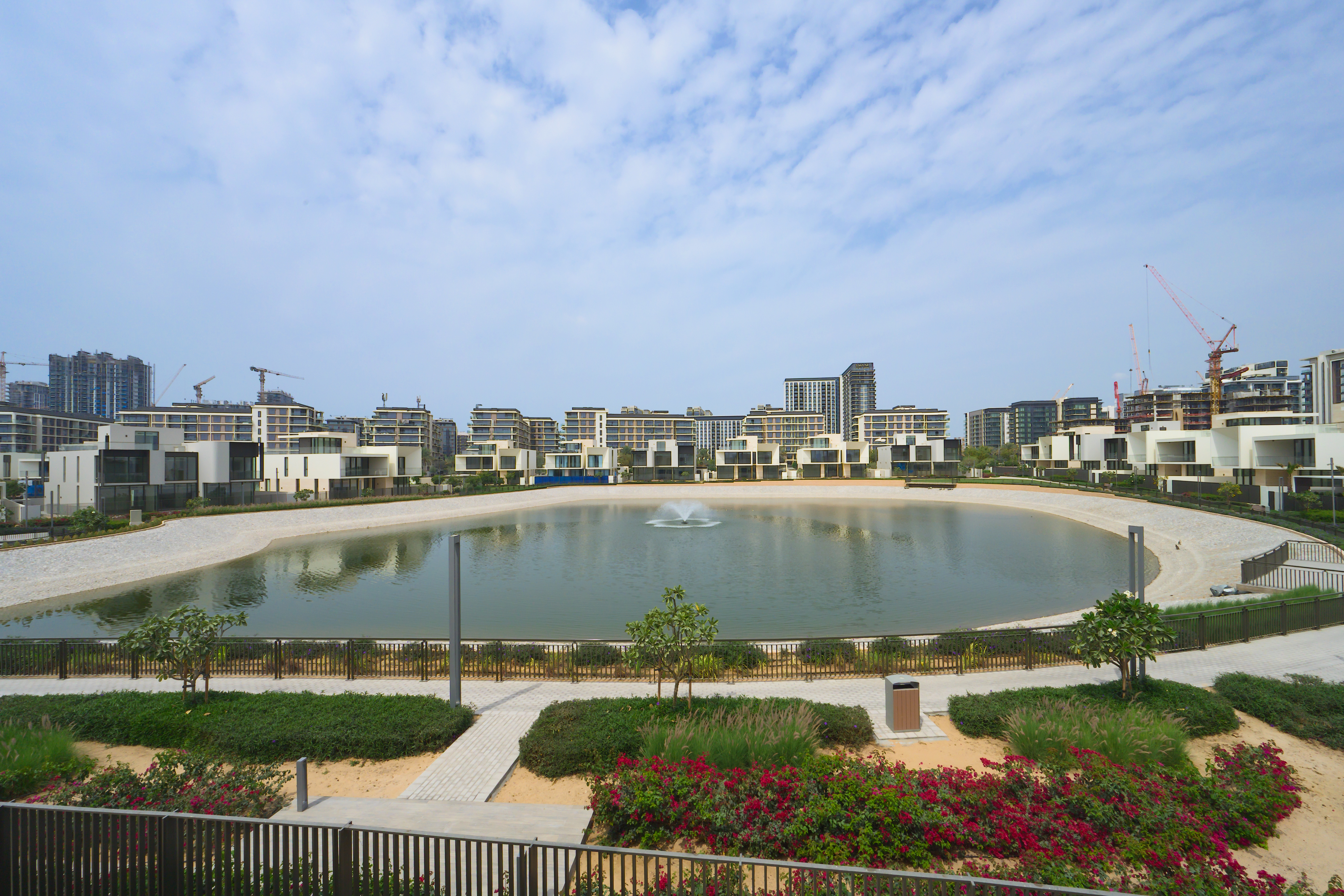 5 Bedrooms Villa in Address Hillcrest