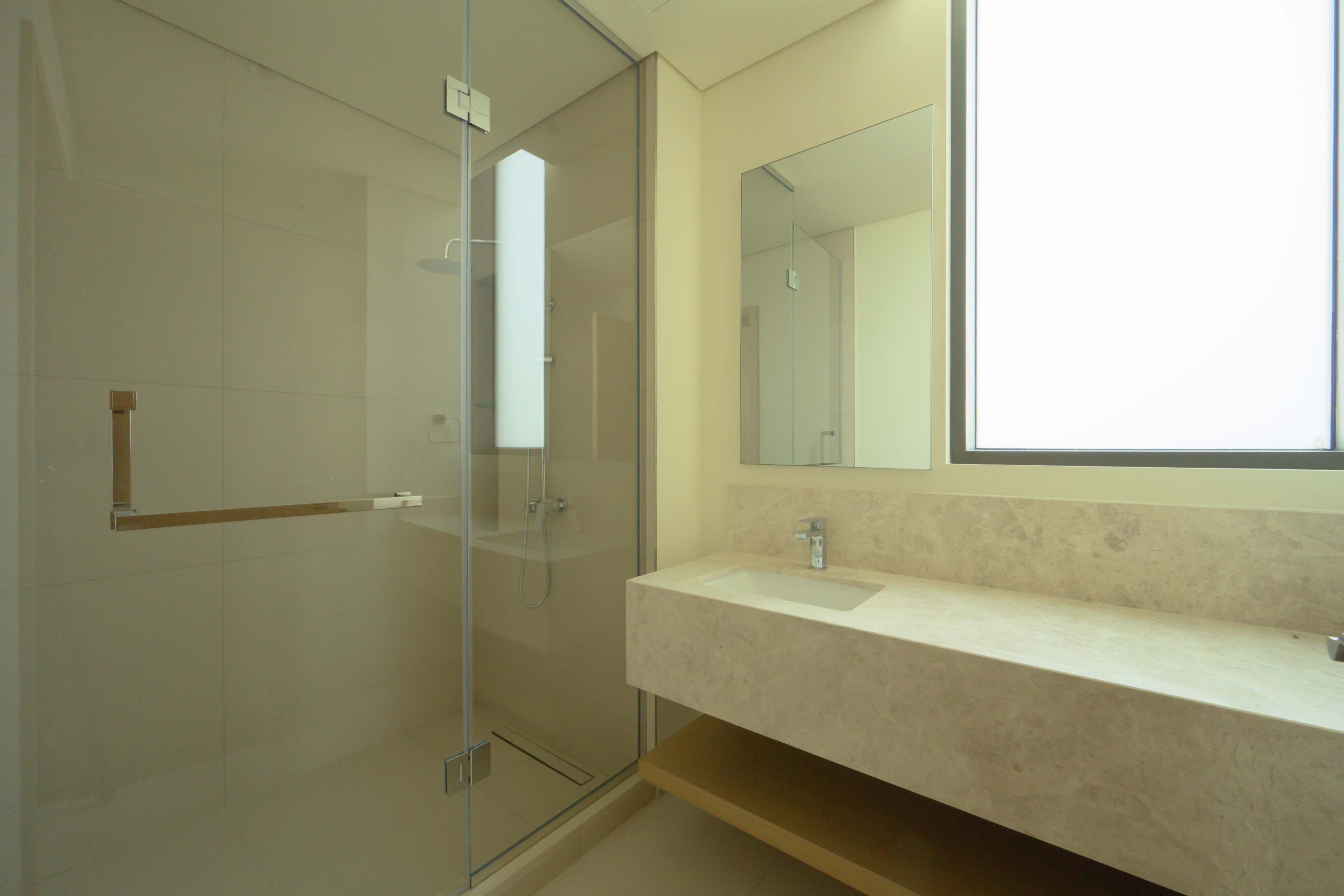 5 Bedrooms Villa in Address Hillcrest