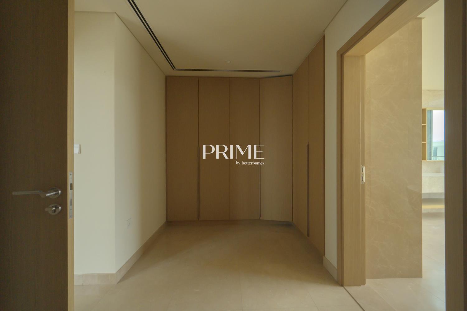 5 Bedrooms Villa in Address Hillcrest