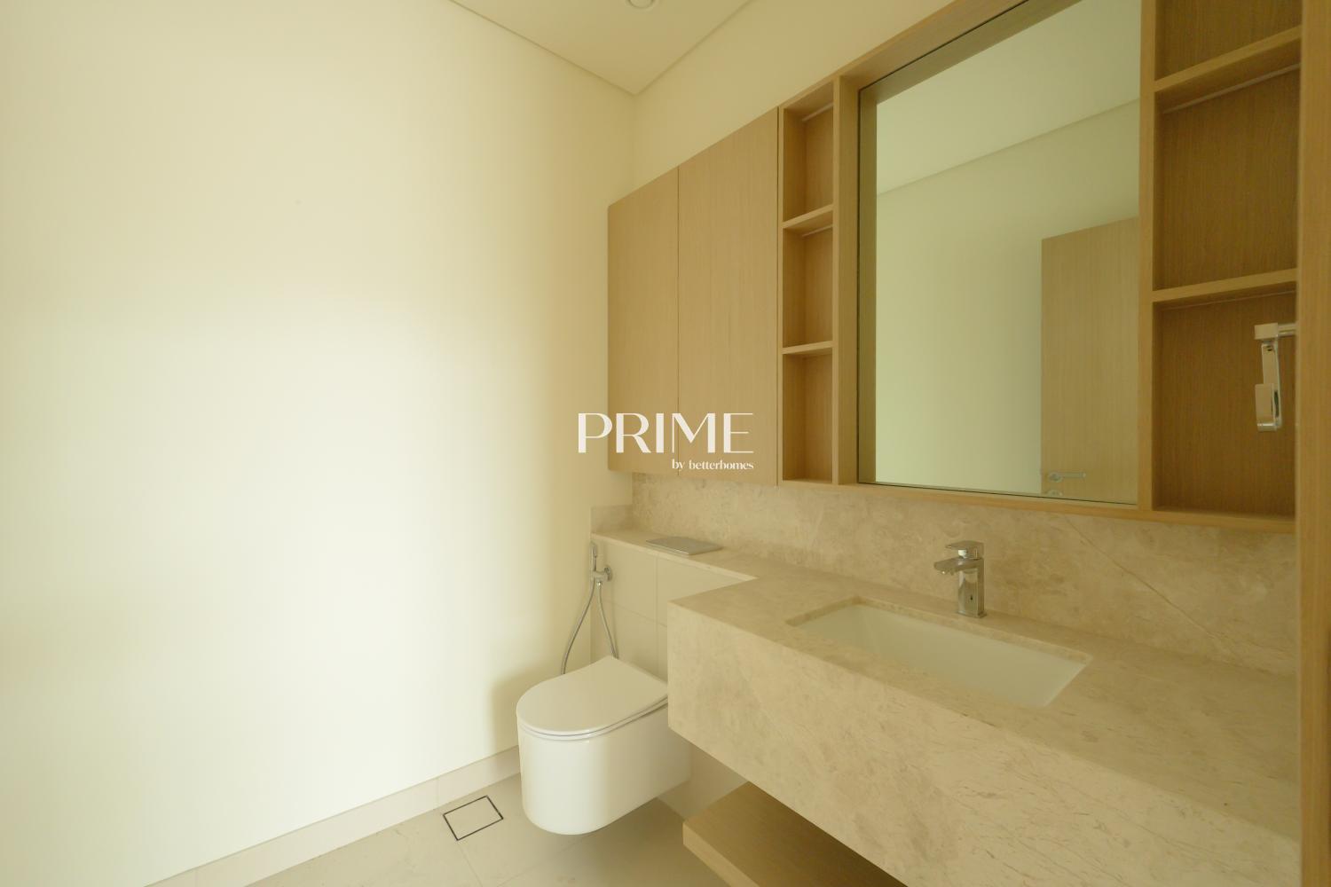 5 Bedrooms Villa in Address Hillcrest