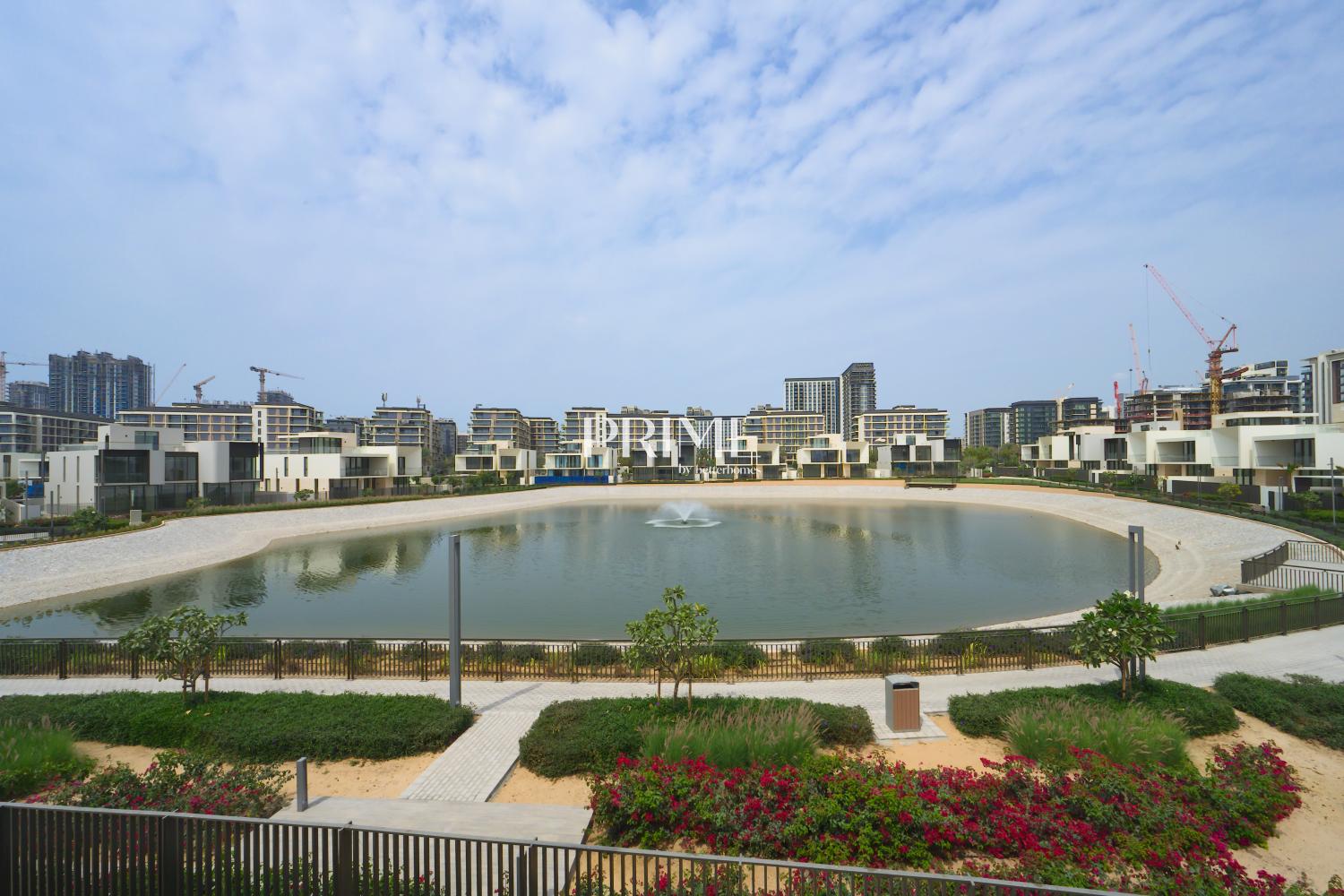 5 Bedrooms Villa in Address Hillcrest