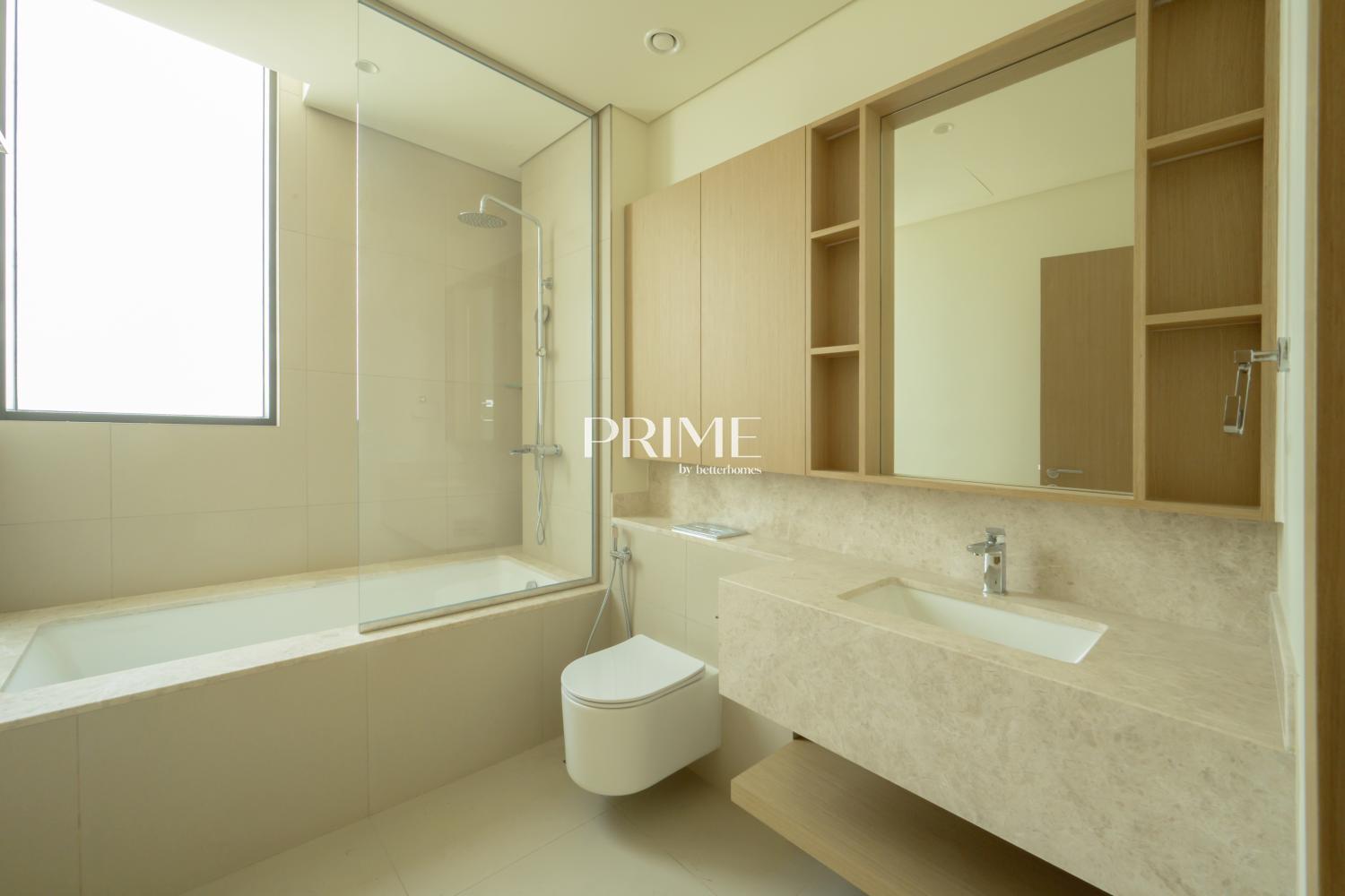 5 Bedrooms Villa in Address Hillcrest