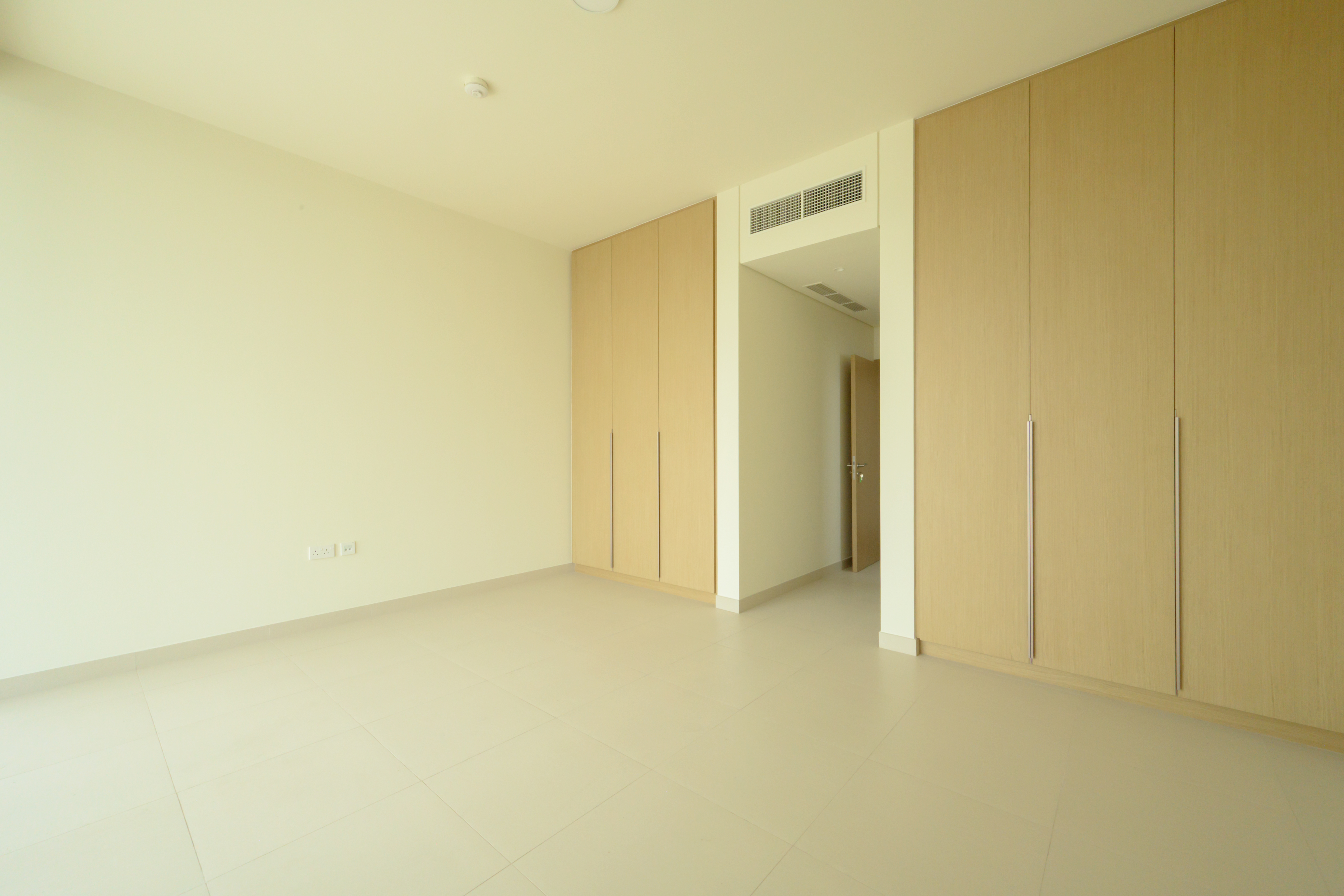 5 Bedrooms Villa in Address Hillcrest