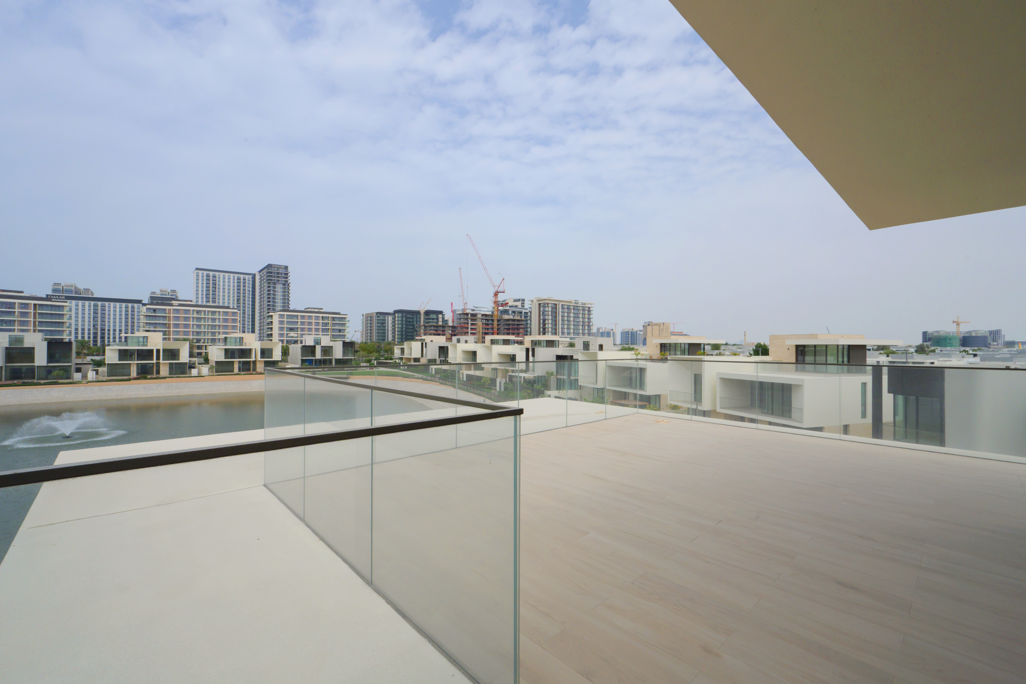 5 Bedrooms Villa in Address Hillcrest