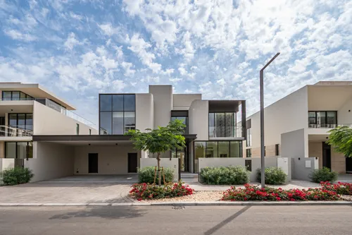 5 Bedrooms Villa in Address Hillcrest