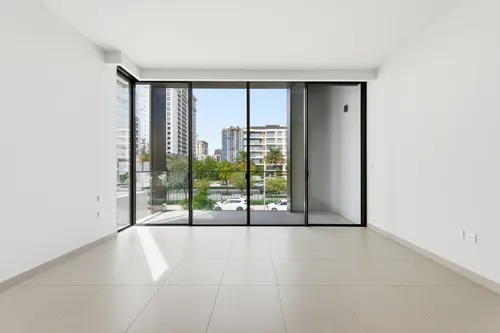 5 Bedrooms Villa in Address Hillcrest