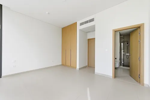 5 Bedrooms Villa in Address Hillcrest