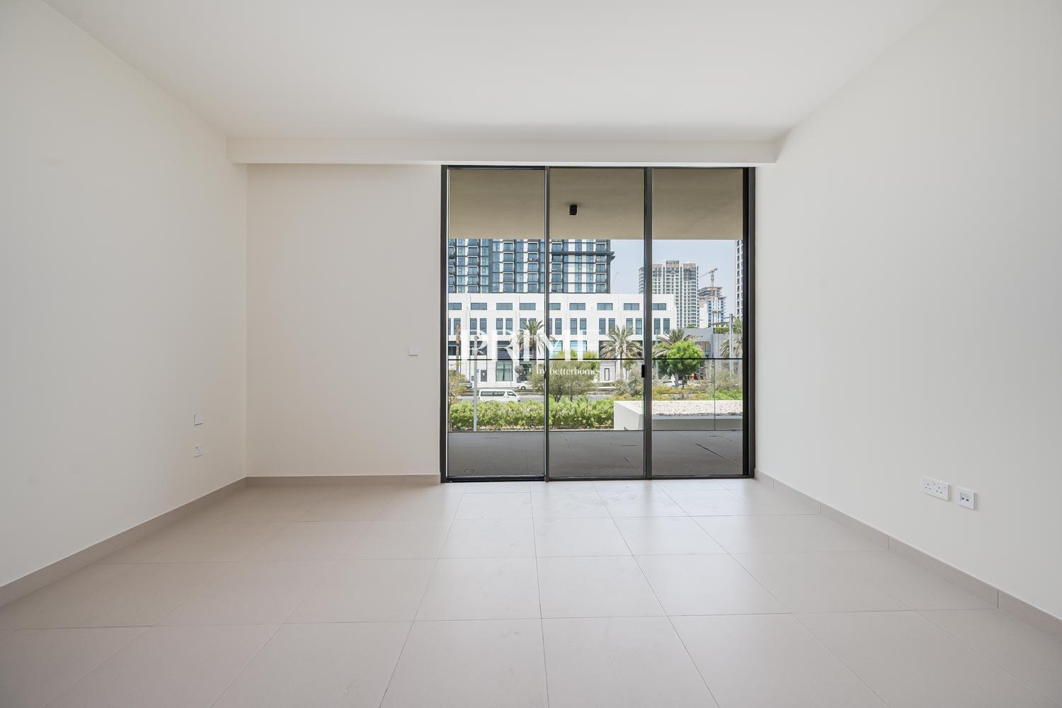 5 Bedrooms Villa in Address Hillcrest