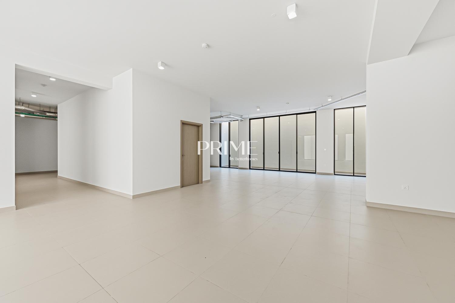 5 Bedrooms Villa in Address Hillcrest