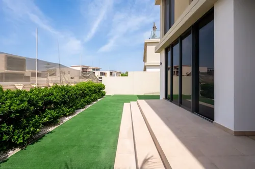 4 Bedrooms Villa in Golf Grove