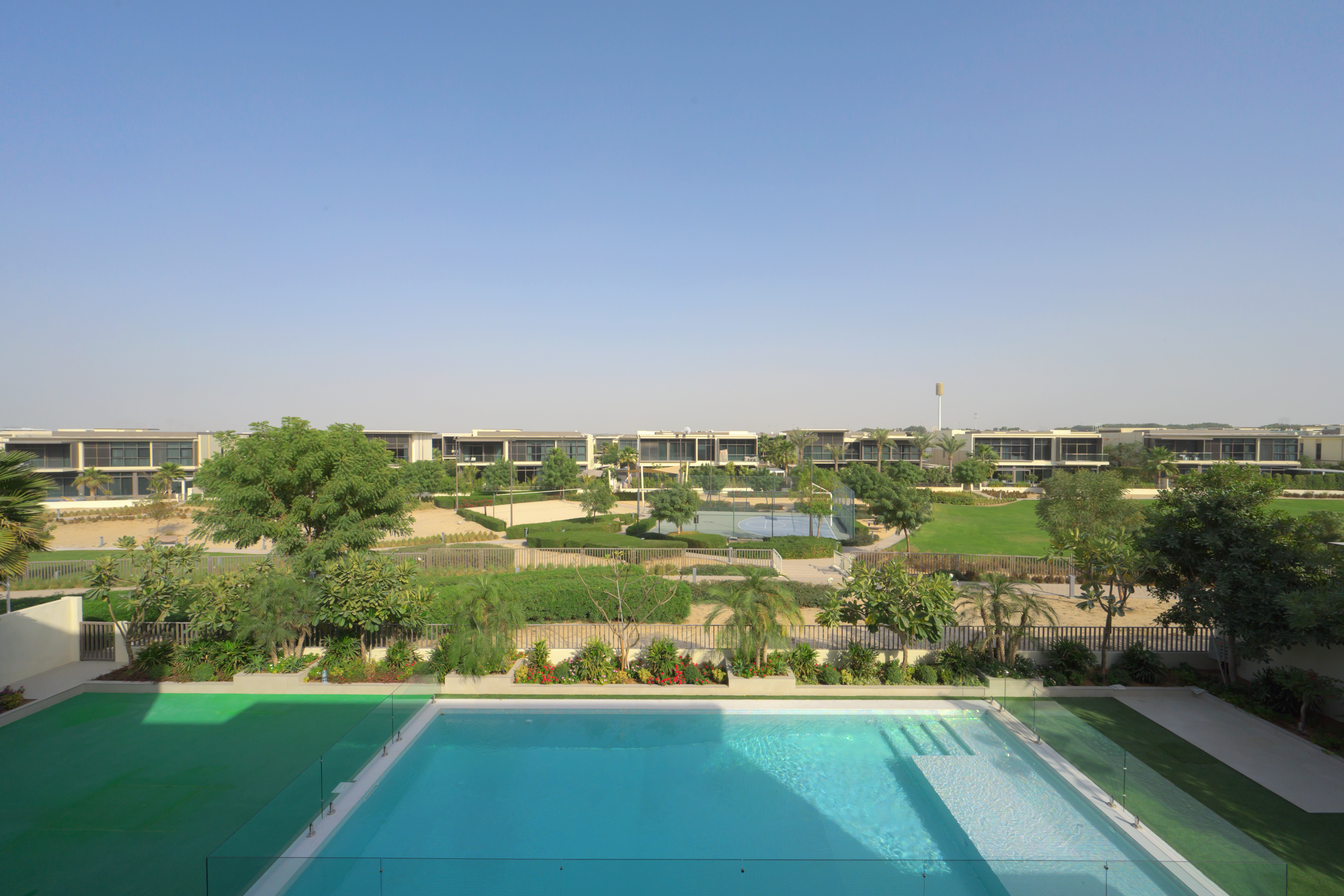 6 Bedrooms Villa in Golf Place 1