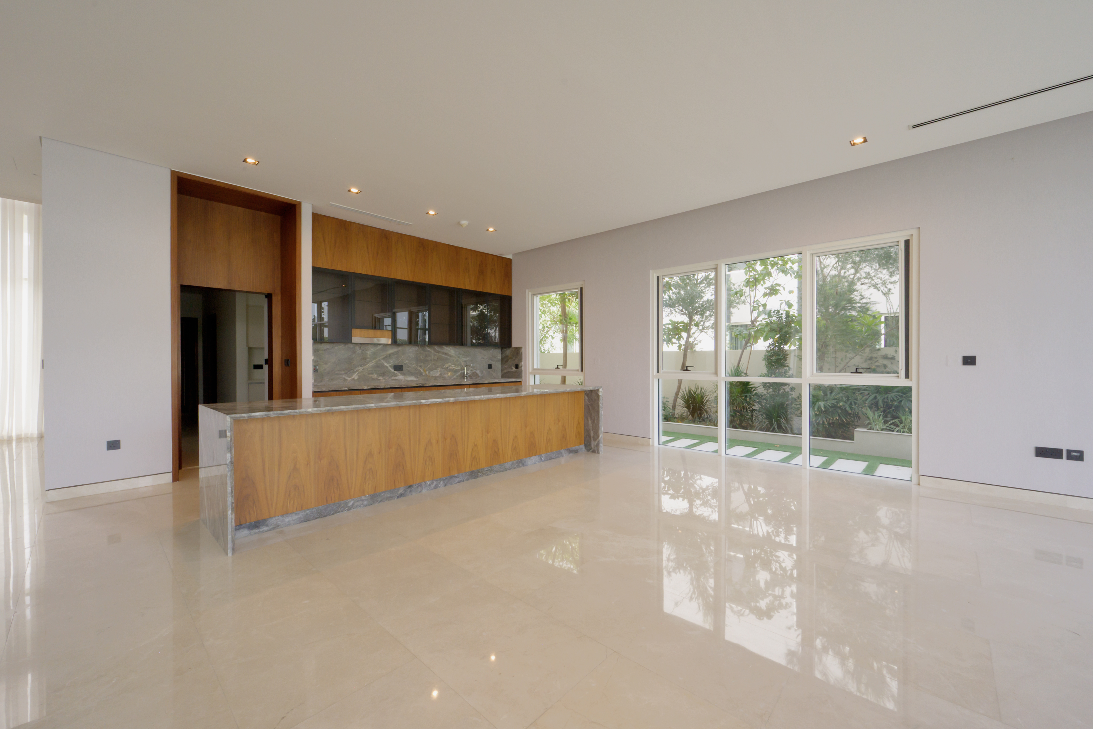 6 Bedrooms Villa in Golf Place 1