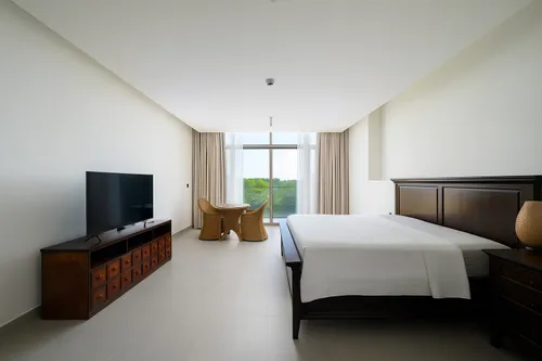 5 Bedrooms Villa in Golf Place 1