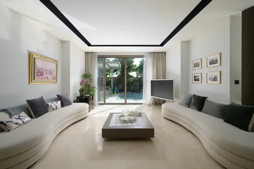 5 Bedrooms Villa in Golf Place 1