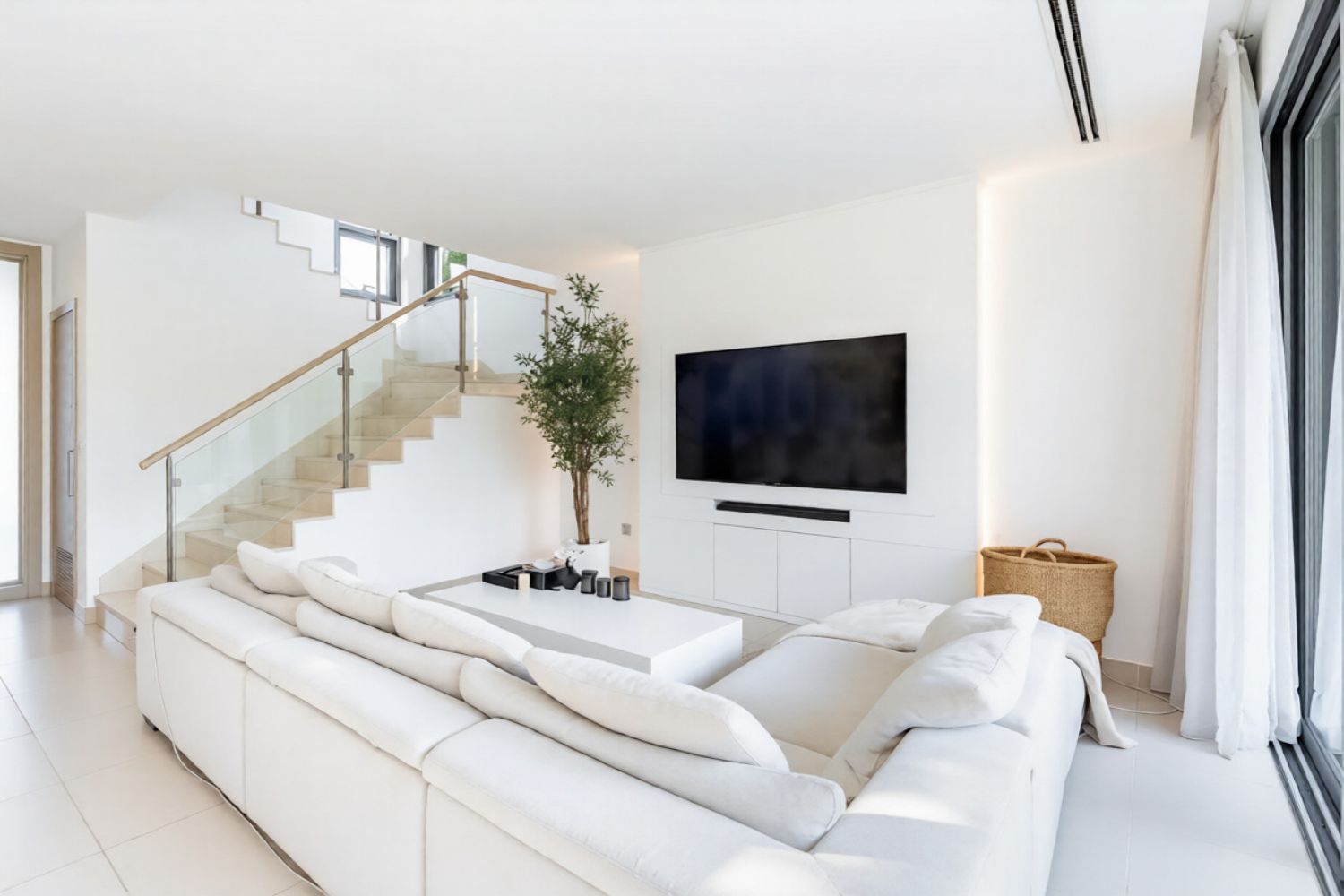 5 Bedrooms Villa in Sidra Villas II