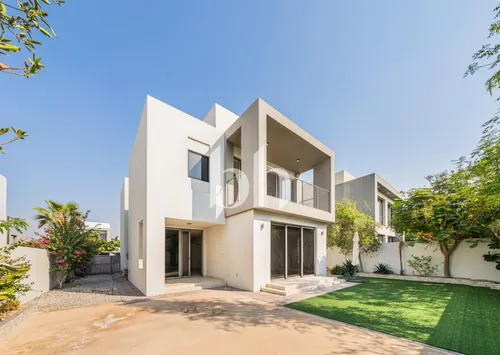Vacant Now | Close To Amenities | Landscaped