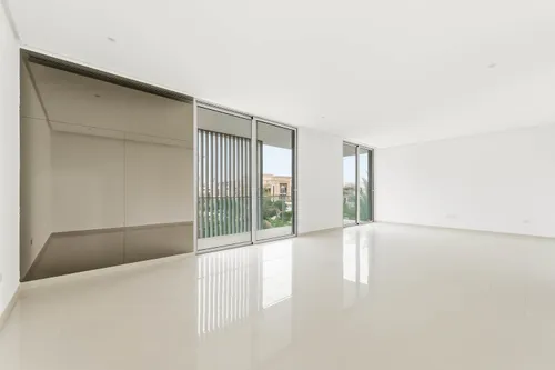 6 Bedrooms Villa in Parkway Vistas