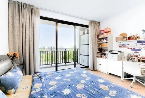 3 Bedrooms Townhouse in Maple 3