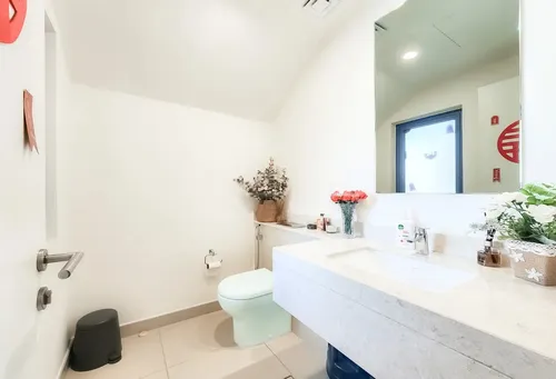 3 Bedrooms Townhouse in Maple 3