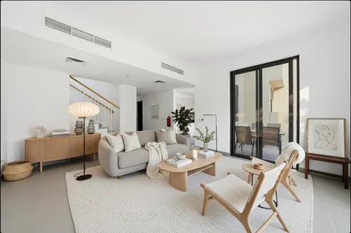 3 Bedrooms Townhouse in Maple 3