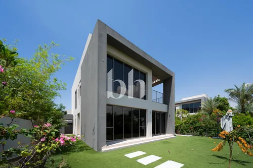 Prime Location | Beautifully Landscaped | Single Row