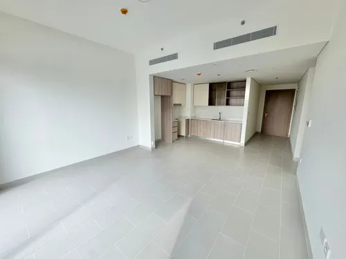 2 Bedrooms Apartment in Park Field Tower 2