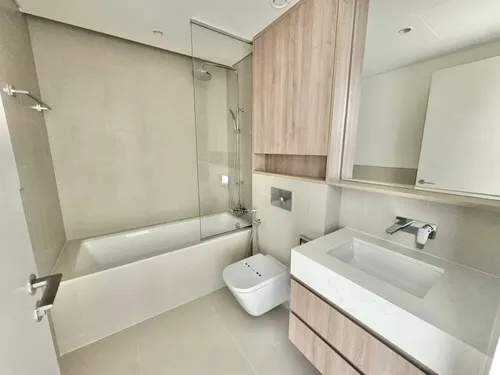 2 Bedrooms Apartment in Park Field Tower 2