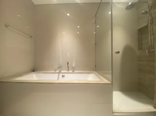 2 Bedrooms Apartment in Mulberry 2 at Park Heights Mulberry A1