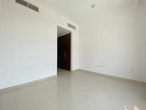 2 Bedrooms Apartment in Mulberry 2 at Park Heights Mulberry A1