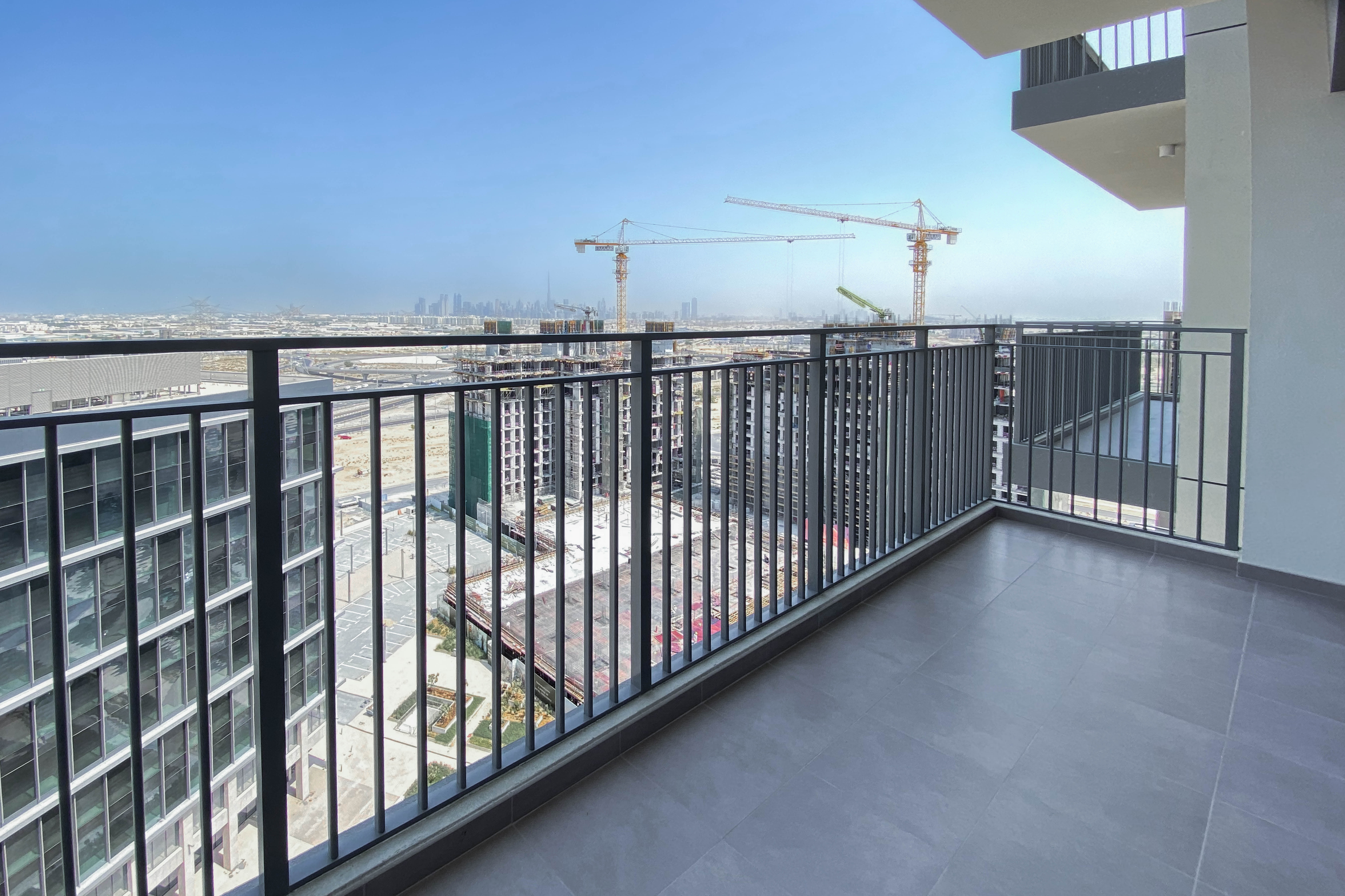 2 Bedrooms Apartment in Park Heights 2 Tower 1