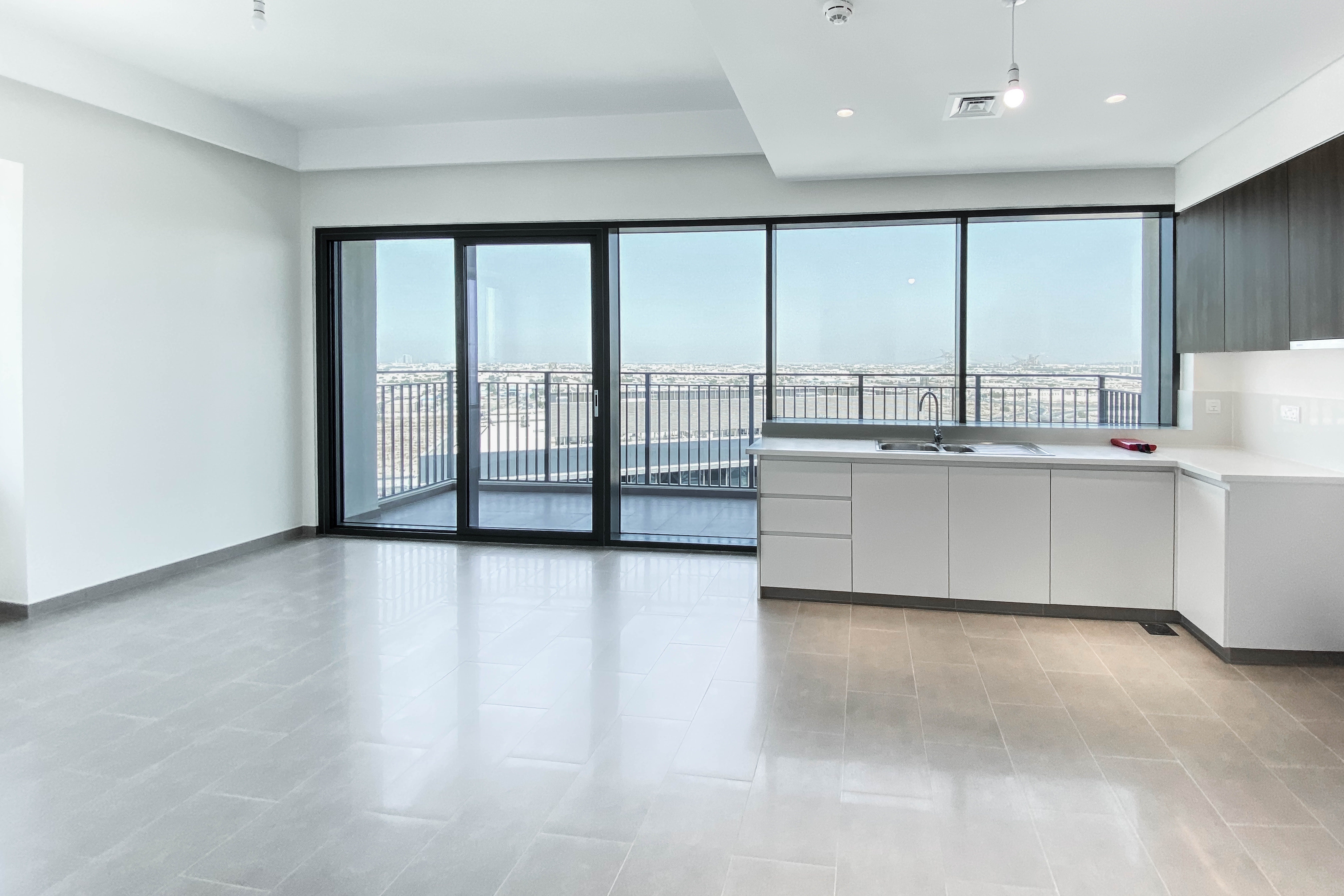 2 Bedrooms Apartment in Park Heights 2 Tower 1