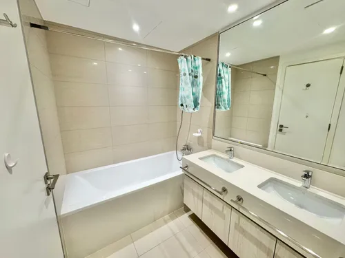 2 Bedrooms Apartment in Park Point Building D