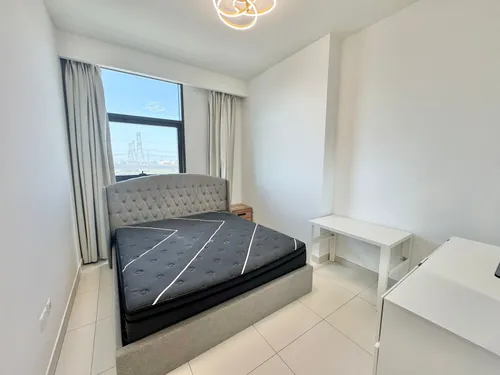 2 Bedrooms Apartment in Park Point Building D