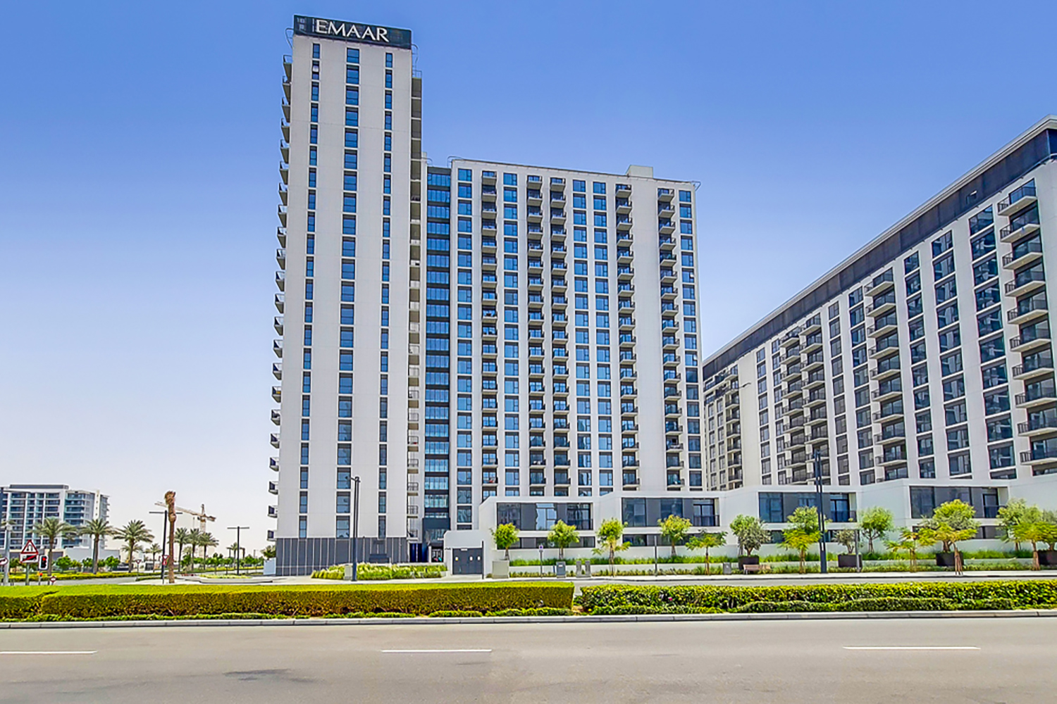 2 Bedrooms Apartment in Park Ridge Tower C