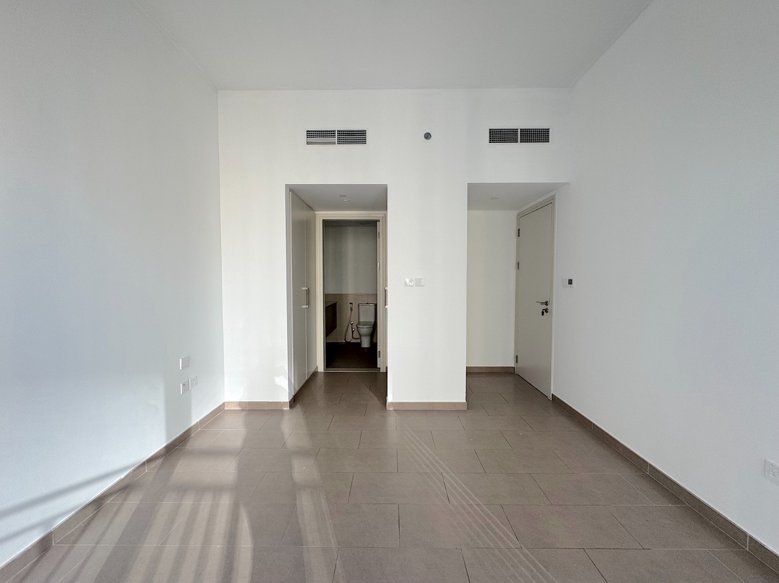 3 Bedrooms Apartment in Park Heights 1