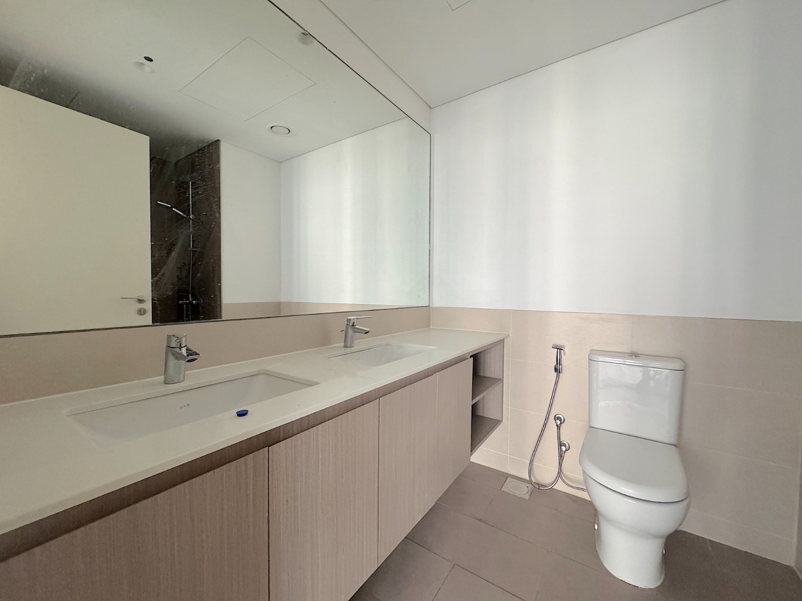 3 Bedrooms Apartment in Park Heights 1