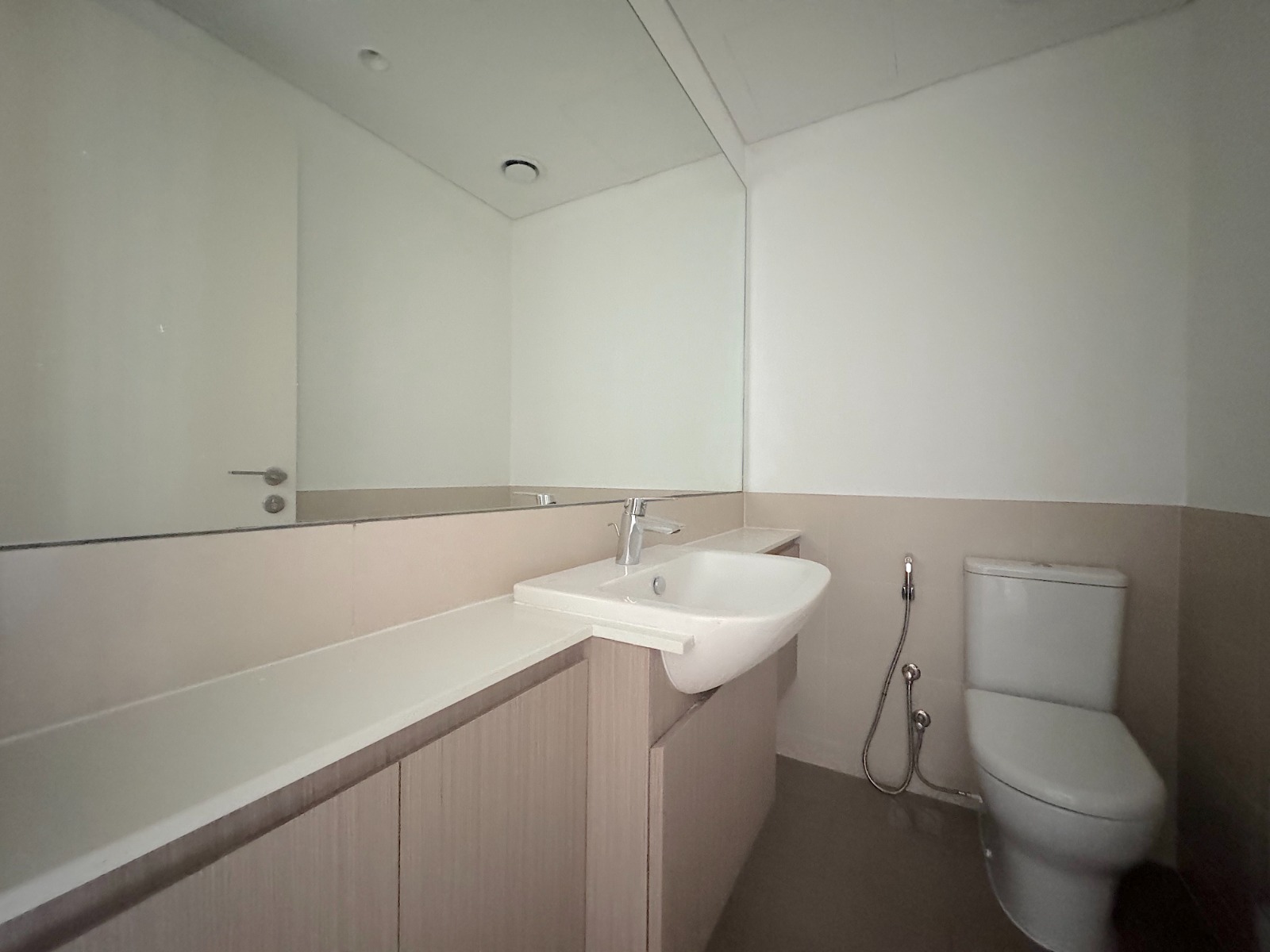 3 Bedrooms Apartment in Park Heights 1