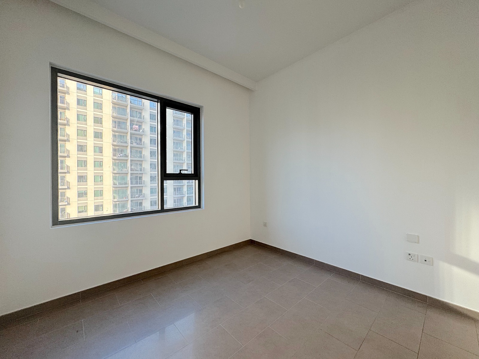 3 Bedrooms Apartment in Park Heights 1