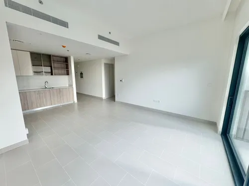 2 Bedrooms Apartment in Park Field Tower 2