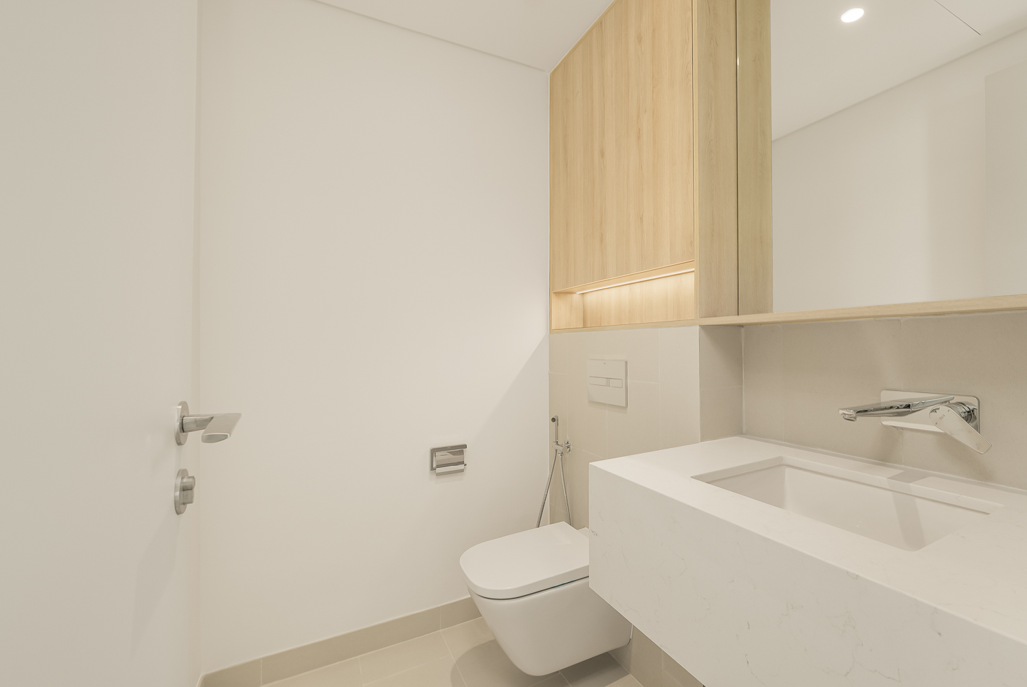 3 Bedrooms Apartment in Park Field Tower 2