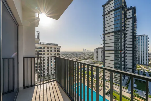 2 Bedrooms Apartment in Park Field Tower 2