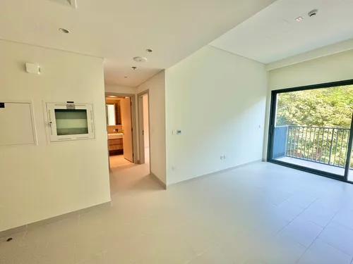 1 Bedroom Apartment in Park Field Tower 2