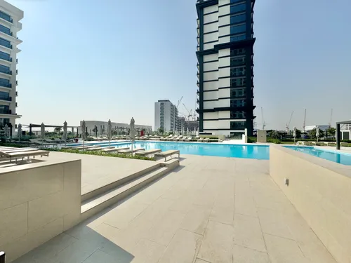 1 Bedroom Apartment in Park Field Tower 2