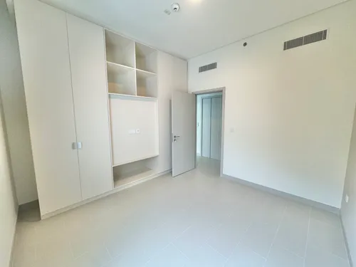 1 Bedroom Apartment in Park Field Tower 2