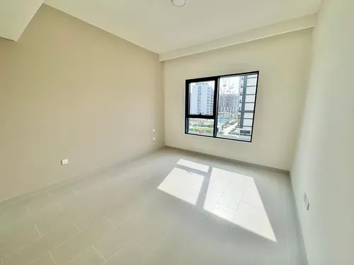 2 Bedrooms Apartment in Park Field Tower 2