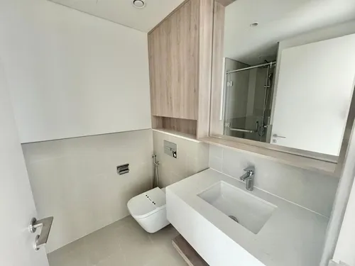 2 Bedrooms Apartment in Park Field Tower 2