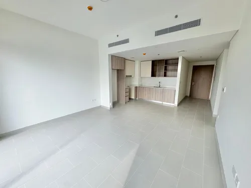 2 Bedrooms Apartment in Park Field Tower 2