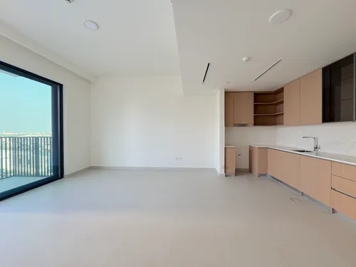 2 Bedrooms Apartment in Park Field Tower 2