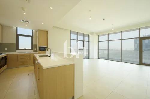 Spacious 2 Bed | Move In Ready | With Maid Room